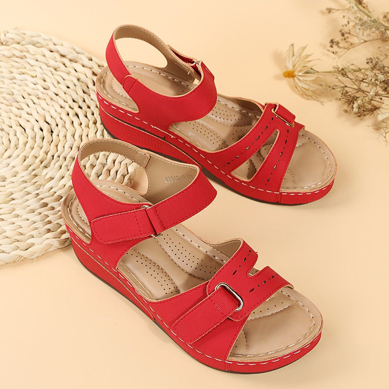 【⏰¡60% de descuento hoy! ¡No te lo pierdas!】Nuevas sandalias de cuero cómodas 2026✅ Diseño de punta ancha + ajuste de velcro + suela resistente antideslizante + 🔴Soporte de arco multipunto